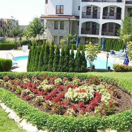 Dolphin Hotel Sveti Vlas Exterior photo